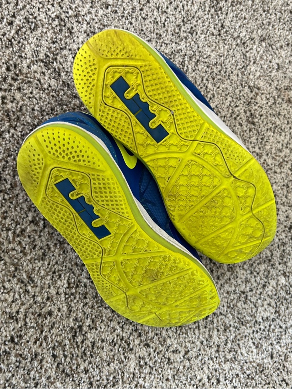 Nike LeBron Basketball Shoes - Blue/Yellow - Picture 4 of 4